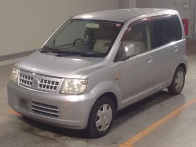 Nissan OTTI  с аукциона в Японии