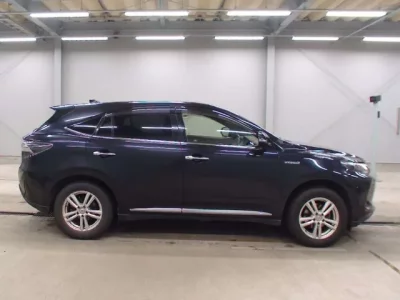Toyota HARRIER  с аукциона в Японии