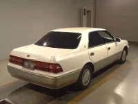 Toyota CROWN лот № 298 оценка 3.5  с аукциона в Японии 1