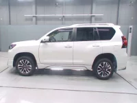 Toyota LAND CRUISER PRADO лот № 30278 оценка 4.5  с аукциона в Японии 3