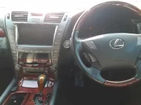 Lexus LS лот № 30285 оценка 4  с аукциона в Японии 8