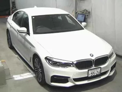 BMW 5-Series  с аукциона в Японии