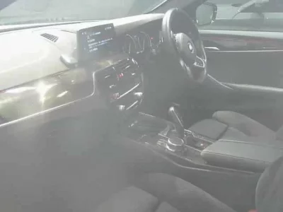 BMW 5-Series  с аукциона в Японии