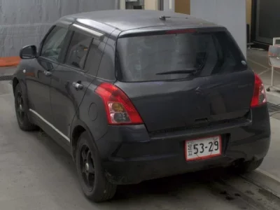Suzuki SWIFT  с аукциона в Японии