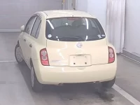 Nissan MARCH лот № 4070 оценка R  с аукциона в Японии 1