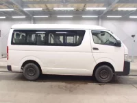 Toyota HIACE лот № 3212 оценка 3  с аукциона в Японии 2