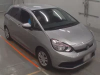 Honda FIT лот № 40145 оценка RA  с аукциона в Японии 4