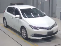 Toyota AURIS лот № 10025 оценка 4  с аукциона в Японии 4