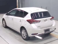 Toyota AURIS лот № 10025 оценка 4  с аукциона в Японии 5