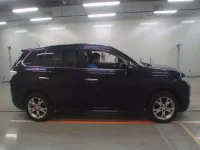 Mitsubishi OUTLANDER лот № 30337 оценка 3.5  с аукциона в Японии 2