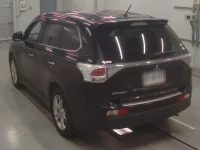 Mitsubishi OUTLANDER лот № 30337 оценка 3.5  с аукциона в Японии 5