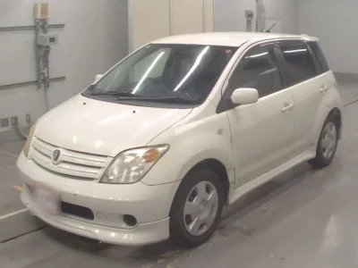 Toyota IST  с аукциона в Японии