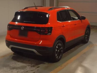 Volkswagen T-CROSS  с аукциона в Японии