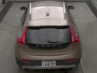 Volvo V40 лот № 10056 оценка 4  с аукциона в Японии 6