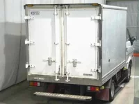 Mazda BONGO лот № 2555 оценка R  с аукциона в Японии 1