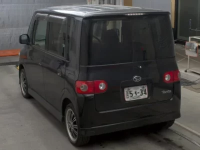 Daihatsu TANTO  с аукциона в Японии