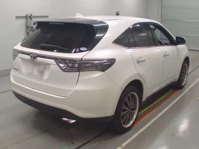 Toyota HARRIER  с аукциона в Японии