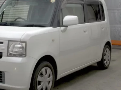 Toyota PIXIS SPACE  с аукциона в Японии