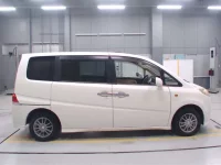 Honda STEP WAGON лот № 10050 оценка 3.5  с аукциона в Японии 2