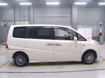 Honda STEP WAGON  с аукциона в Японии