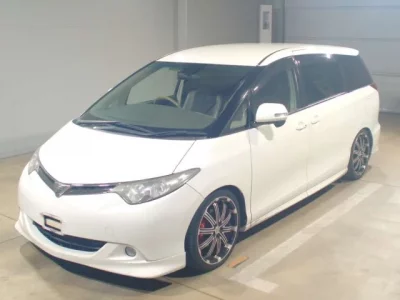 Toyota ESTIMA  с аукциона в Японии