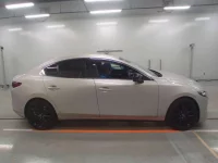Mazda MAZDA3 лот № 30358 оценка 5  с аукциона в Японии 2