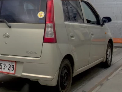 Daihatsu MIRA  с аукциона в Японии