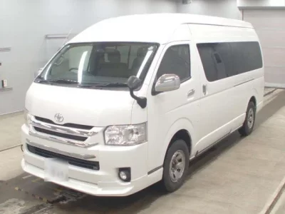 Toyota HIACE  с аукциона в Японии