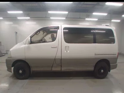 Toyota HIACE  с аукциона в Японии