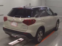 Suzuki ESCUDO лот № 30370 оценка 5  с аукциона в Японии 1