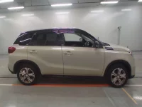 Suzuki ESCUDO лот № 30370 оценка 5  с аукциона в Японии 2