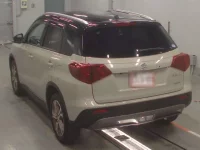 Suzuki ESCUDO лот № 30370 оценка 5  с аукциона в Японии 5