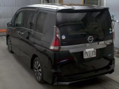 Nissan SERENA  с аукциона в Японии