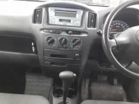 Toyota SUCCEED лот № 50079 оценка 3  с аукциона в Японии 8