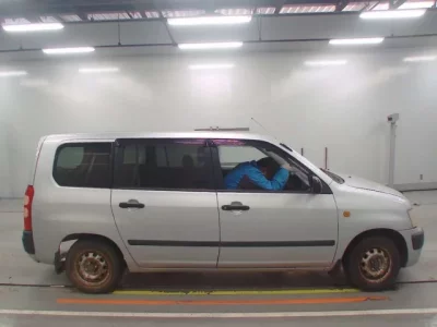 Toyota SUCCEED  с аукциона в Японии