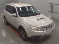Subaru FORESTER лот № 30371 оценка 3.5  с аукциона в Японии 4