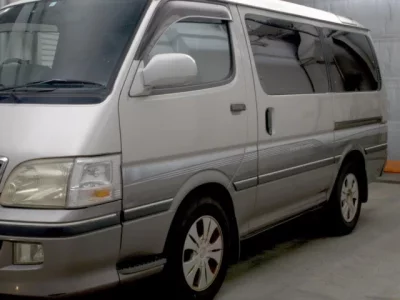 Toyota HIACE  с аукциона в Японии