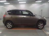 Toyota RAV4 лот № 30387 оценка 3.5  с аукциона в Японии 2