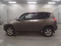 Toyota RAV4 лот № 30387 оценка 3.5  с аукциона в Японии 3