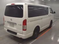 Toyota HIACE VAN лот № 30389 оценка R  с аукциона в Японии 1