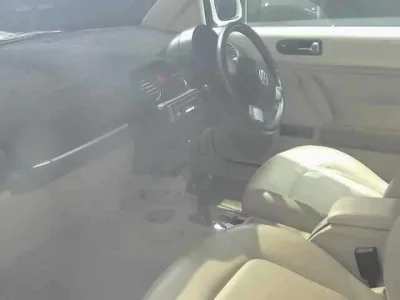 Volkswagen NEW BEETLE