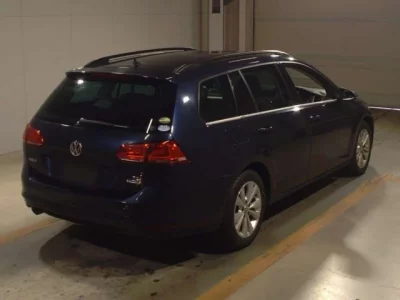 Volkswagen GOLF VARIANT