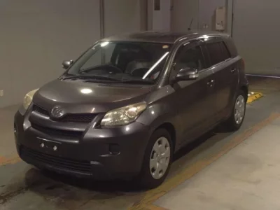 Toyota IST  с аукциона в Японии