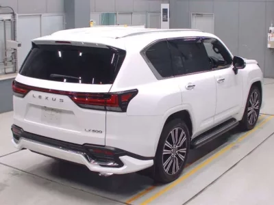 Lexus LX  с аукциона в Японии