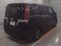 Toyota ESQUIRE лот № 30425 оценка R  с аукциона в Японии 1