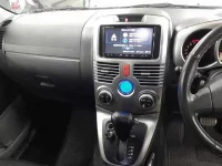 Toyota RUSH лот № 30427 оценка 4  с аукциона в Японии 8