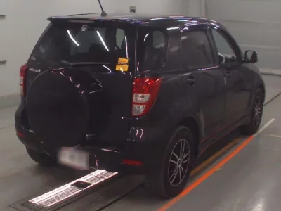 Toyota RUSH  с аукциона в Японии