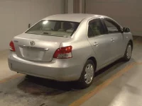 Toyota BELTA лот № 4227 оценка 3  с аукциона в Японии 1