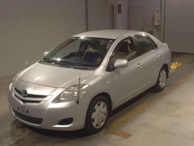 Toyota BELTA  с аукциона в Японии