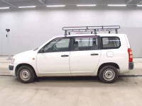 Toyota SUCCEED лот № 7018 оценка 3  с аукциона в Японии 3